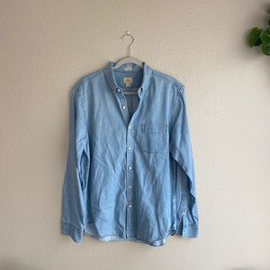 Organic cotton chambray shirt in light wash